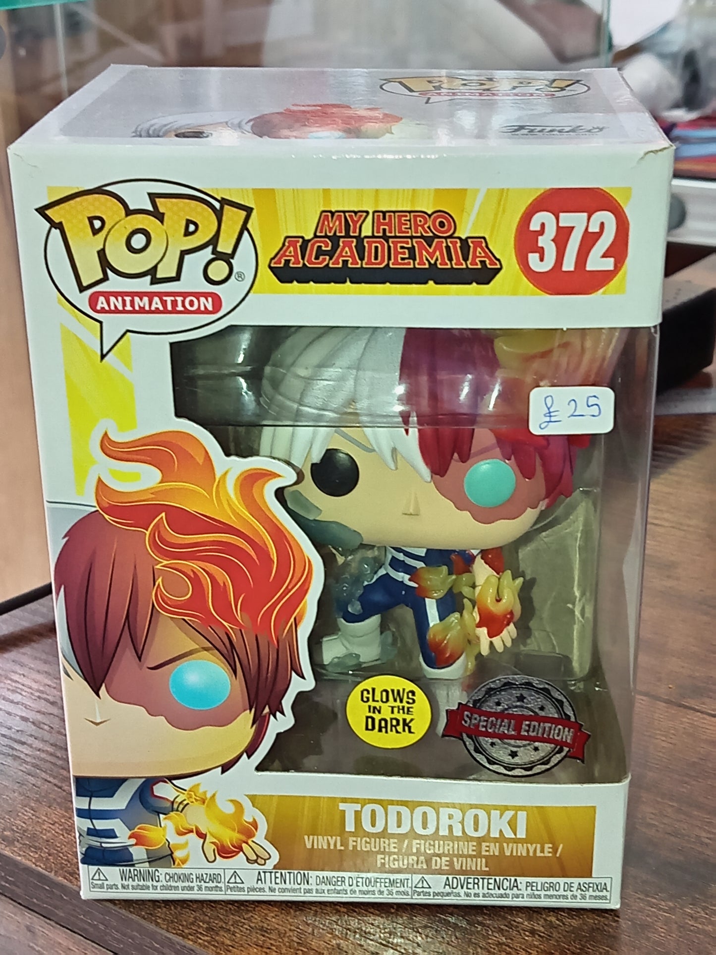 My Hero Academia - Todoroki #372 Glows in the Dark Special Edition (Tears on top )