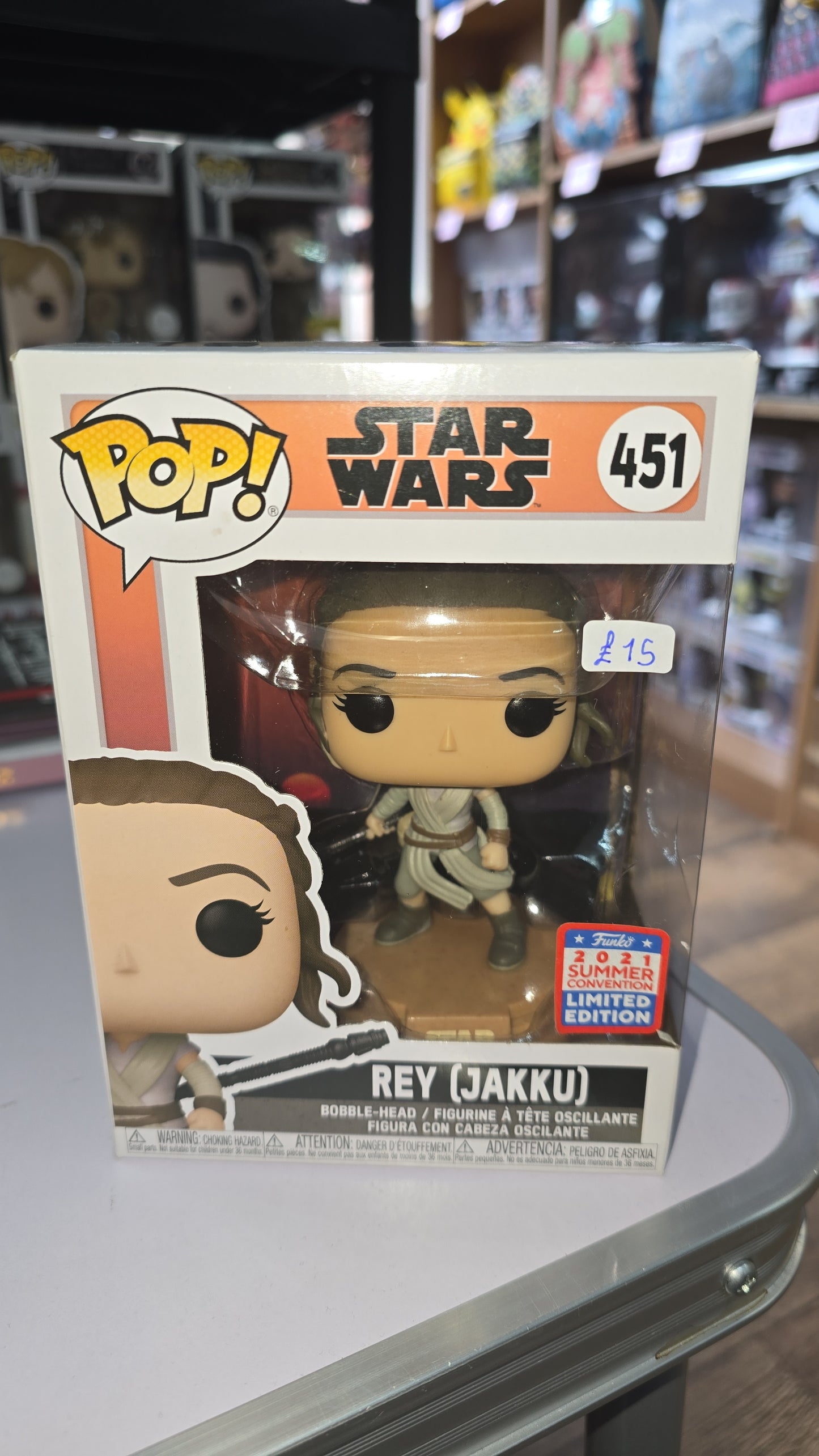Star Wars - Rey (Jakku) #451 2021 Convention (2 Dings on Window)