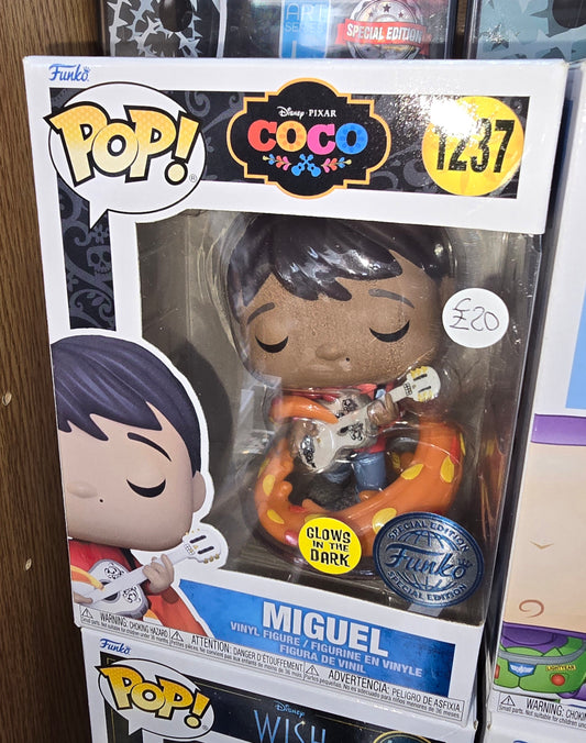 Disney Coco - Miguel #1237 Glows in the Dark