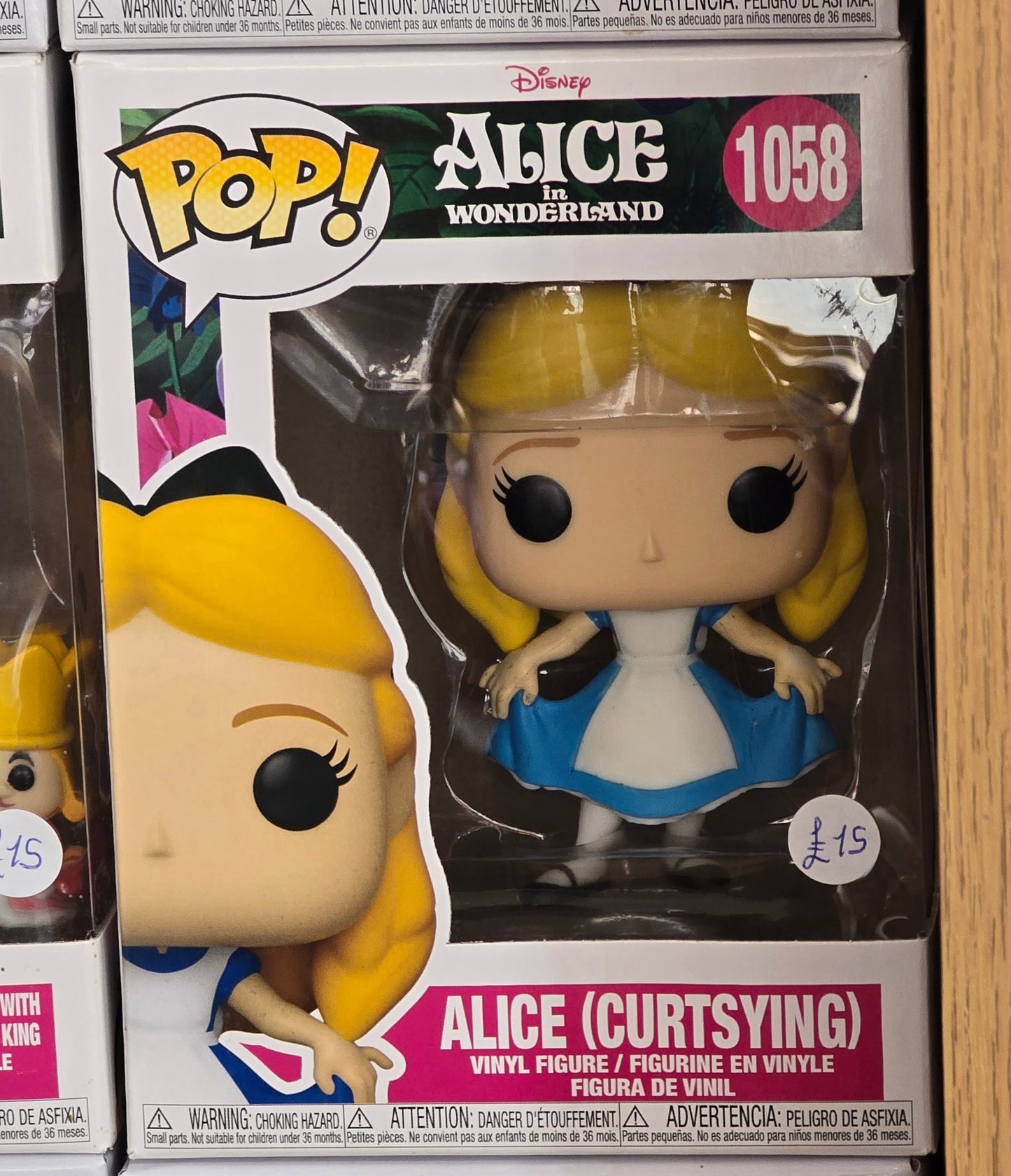 Alice in Wonderland - Alice (Curtsying) #1058